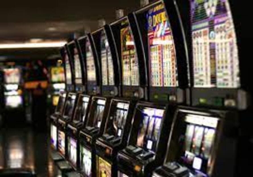 What Is the Best Time to Play Slot Machines?